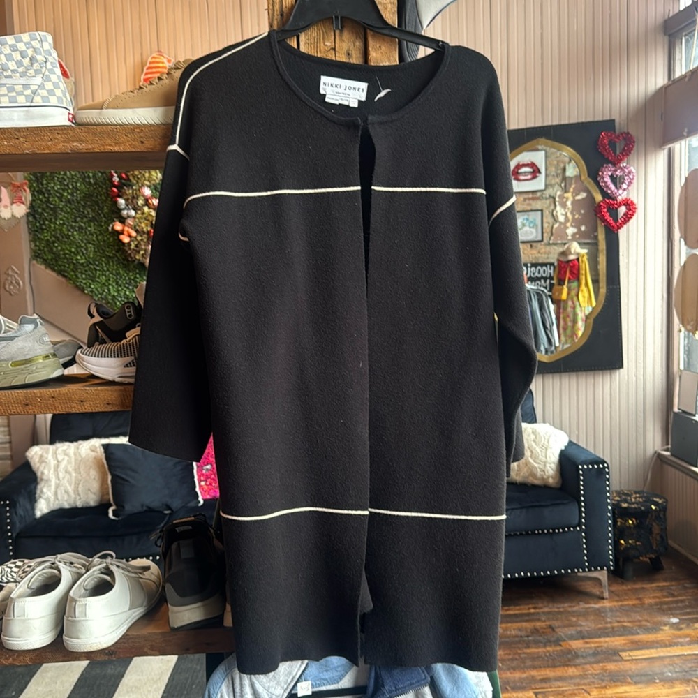 Nikki Jones black heavy cardigan sweater shawl xl